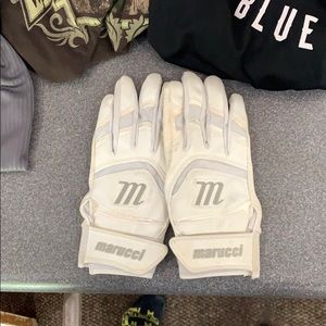 Marucci Baseball Gloves